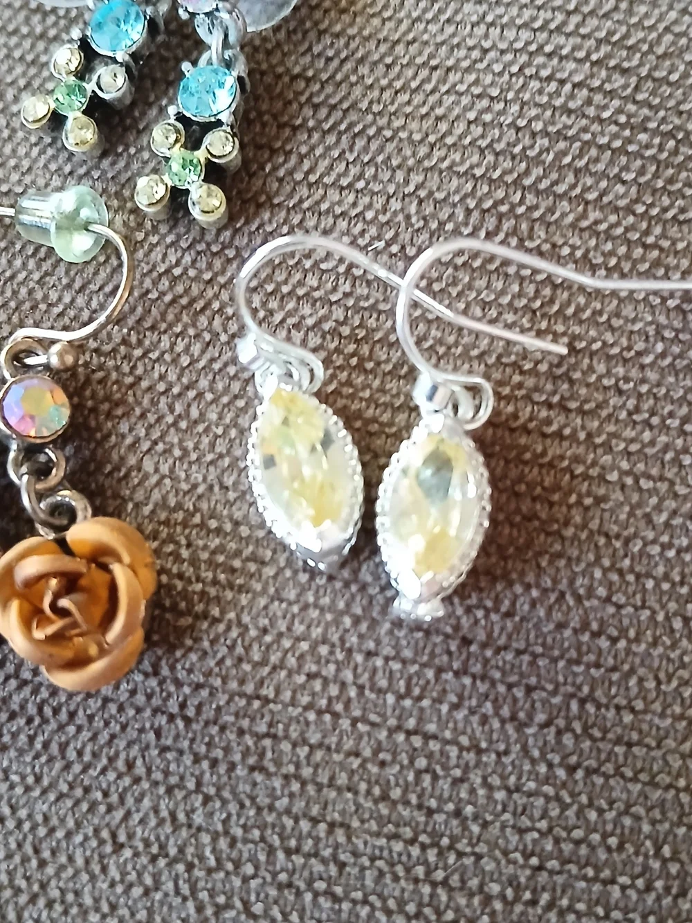Assorted Women’s Drop Earrings Set in Turquoise, Green, Yellow and Bronze PRETTY